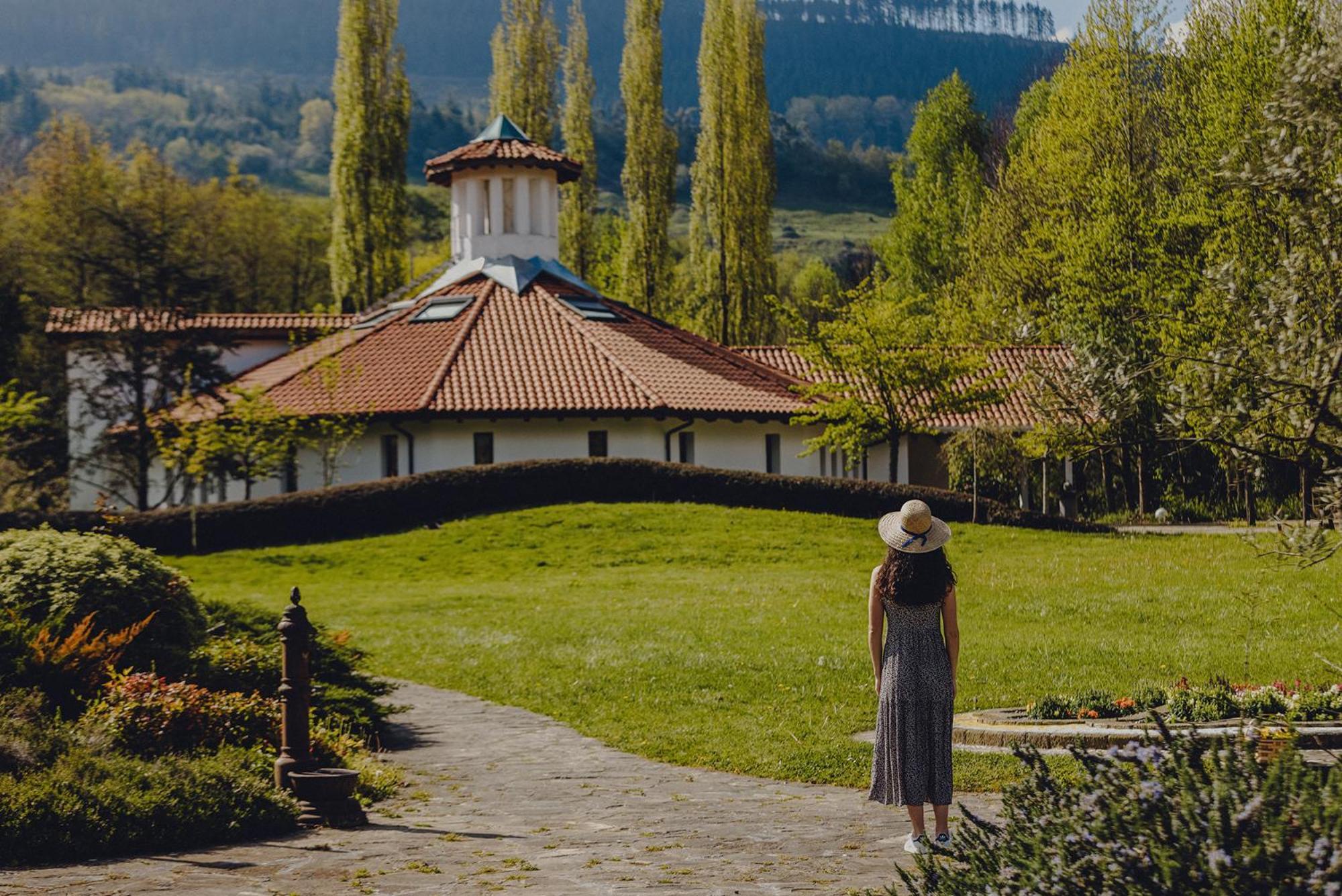 Amalurra Ecohotel & Retreat Center Лайсека Экстерьер фото